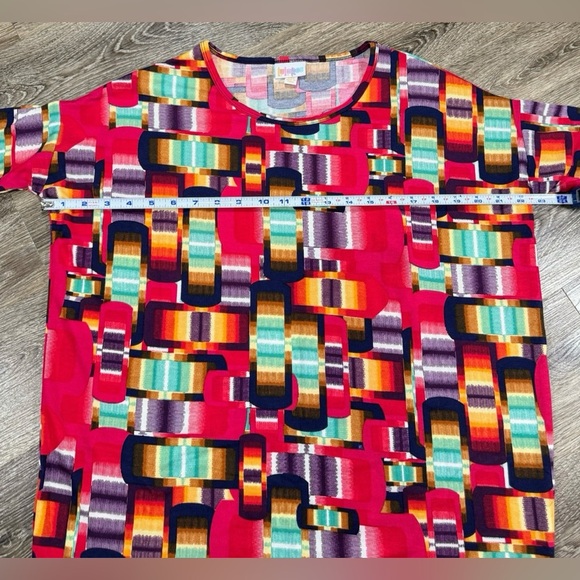 Lularoe Blouse Women XXS Tunic Red w/ Black Green Irma Geometric Block NWT Hi-Lo - Picture 4 of 5